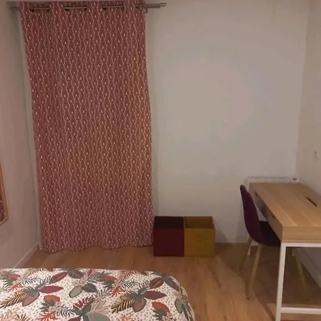 Apartment Tres Bel T3 - Metro Mermoz - Parking